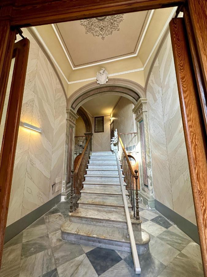 Piazza Carlo Alberto Hotel Cagliari Buitenkant foto