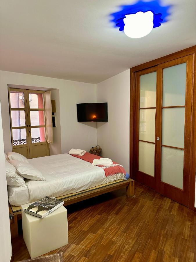 Piazza Carlo Alberto Hotel Cagliari Buitenkant foto
